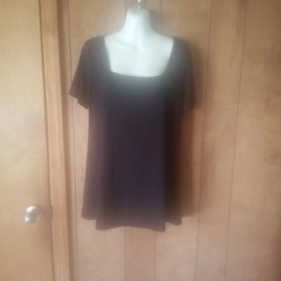 Heimish USA Women's Black Short Sleeve Pullover Top Size S - Picture 2 of 4